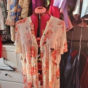 Torrid Floral Blouse - Cream and Pink